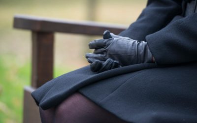woman in mourning at a funeral